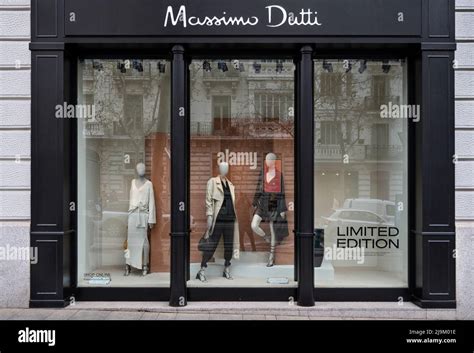 Massimo Dutti – clothing brand from Spain .